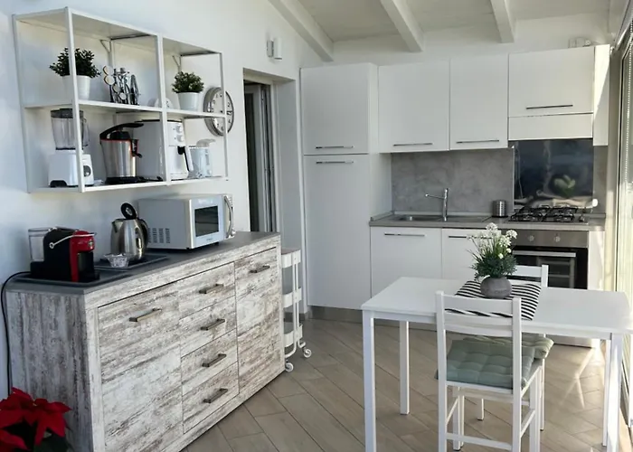 Attico Jasmin Quartu SantʼElena